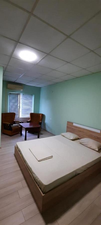 Хотел Елит Kostinbrod Bagian luar foto